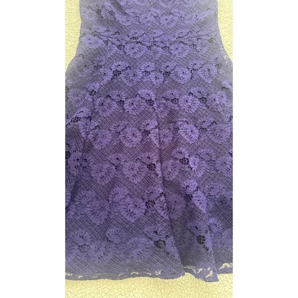 NEW DKNY Womens Purple Crochet Lace V-Neck Sleeveless Dress Size 6 Wedding NWT - Picture 3 of 12